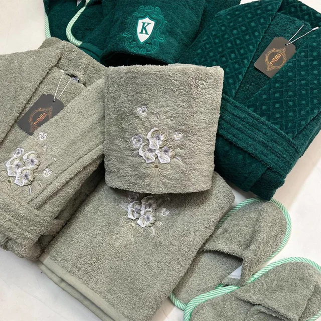 ست حوله سبز و سدری.